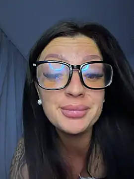 Chat XXX en directo de miraa_bellaa