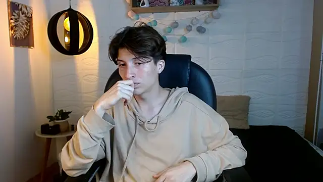 Chat XXX en directo de Marcoviolet