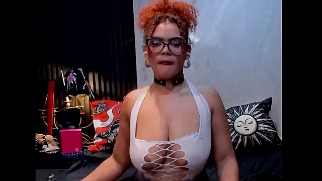 Chat +18 de AlliceJelany ao vivo
