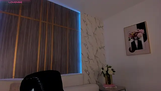 IsabellaAllen Chat XXX in diretta