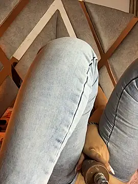 Emily_Trujillo élő XXX-chatje