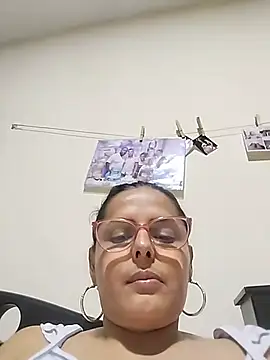 Živý XXX chat Bella_Morena27