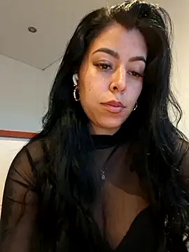 Chat XXX en directo de Luianna