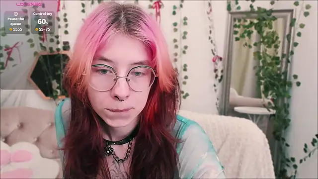 Alice_Nyx live XXX chat