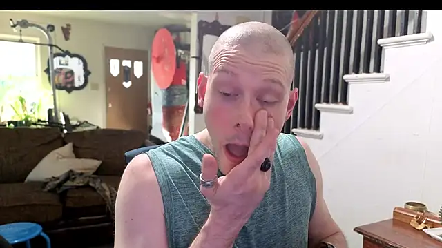 XXX chat uživo modela MasterDaddyCool