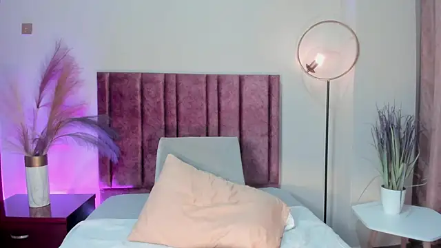 AnnaDenver XXX чат на живо