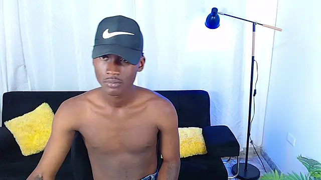 alexaandro18's Live XXX Chat