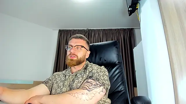 Онлайн чат XXX Findom_guy