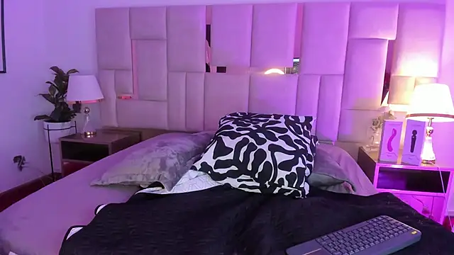 FranchescaVeleska – Naživo XXX chat