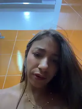 Hall_16 Chat XXX live