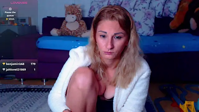 Chat XXX ao vivo de CassieSpell