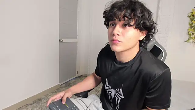 Czat XXX na żywo – latin_beast4
