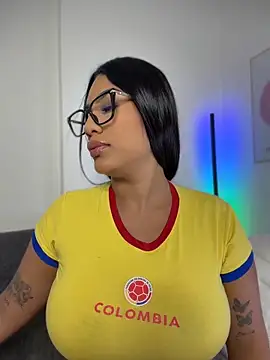 Sara_mocca_'s Live XXX Chat
