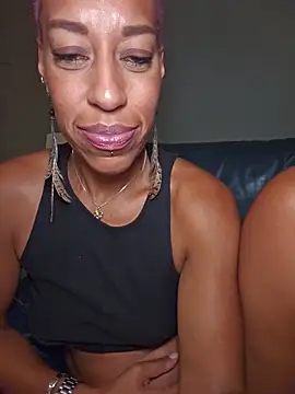 Goldenlace's Live XXX Chat