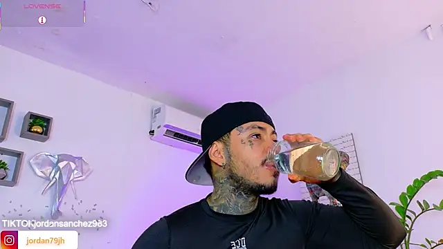 JordanSmiith_ Chat XXX in diretta