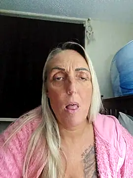 theblondecocklover Live XXX-Chat