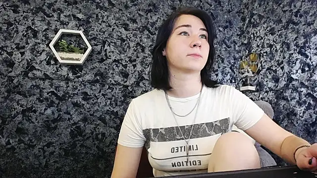Moon_foxy_'s Live XXX Chat