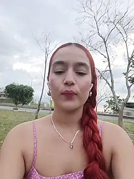 isabella_ferrer99's Live XXX Chat