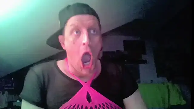 Bigthroaterboy Chat XXX in diretta