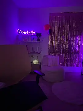 Czat XXX na żywo – Miss_Lucifer6