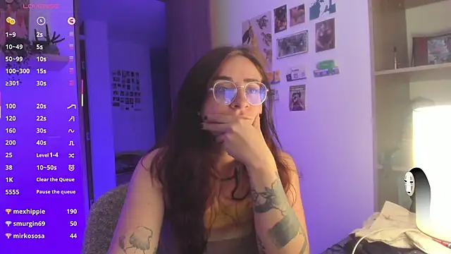 Živý XXX chat linda_giggle