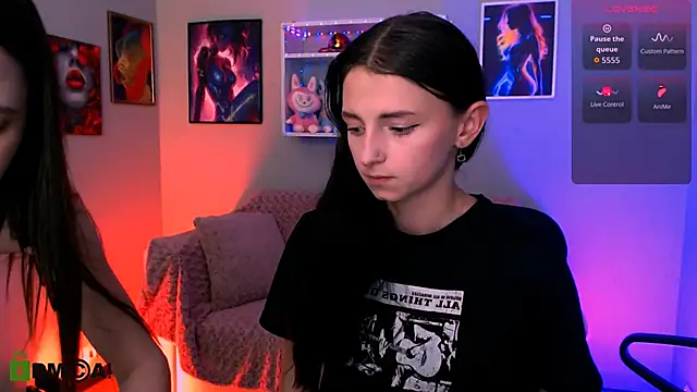 Chat +18 de bella_dorn ao vivo