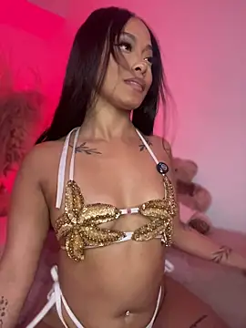 ItsBellaPorch's Webcam Show