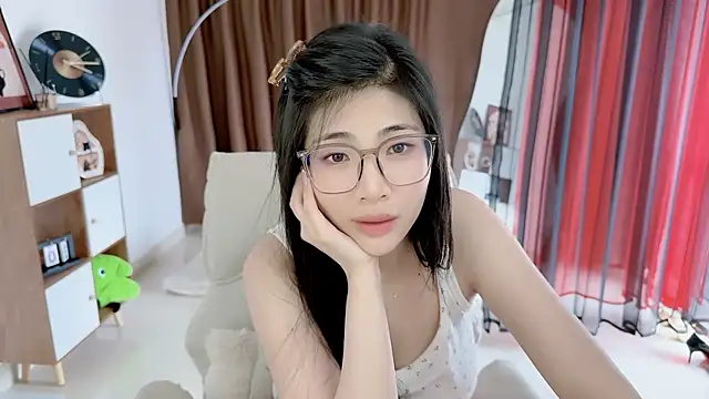 Chat XXX en directo de Vaidurya-Yolo