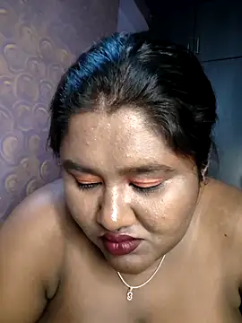 Chatroom XXX en direct de horny_diana