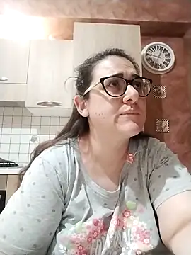 Dolcecurvy Adlı Modelin Canlı XXX Sohbeti