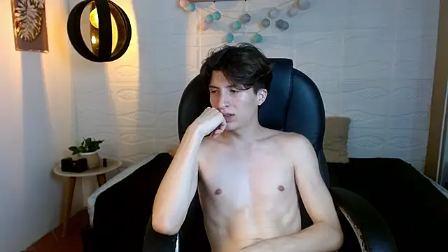 Chat XXX ao vivo de Marcoviolet