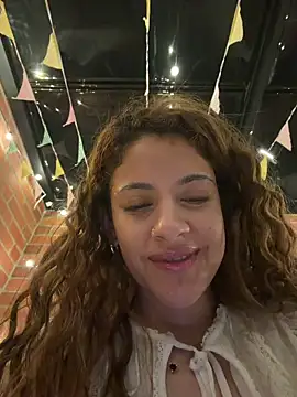 alana15 现场XXX聊天