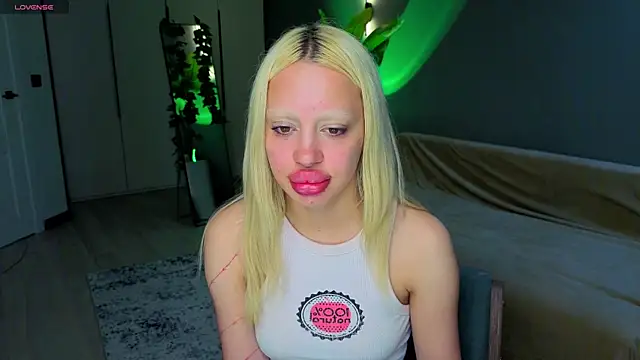 Онлайн чат XXX Luna_Beverly