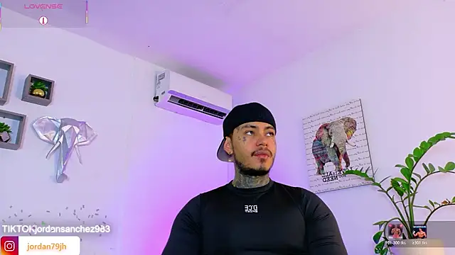 JordanSmiith_ Adlı Modelin Canlı XXX Sohbeti