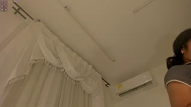 Samanntha_RoseのライブXXXチャット