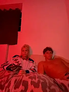 Živý XXX chat SofiaNLukaBabe