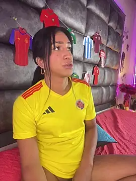 Chat +18 de Ashly_Miller ao vivo