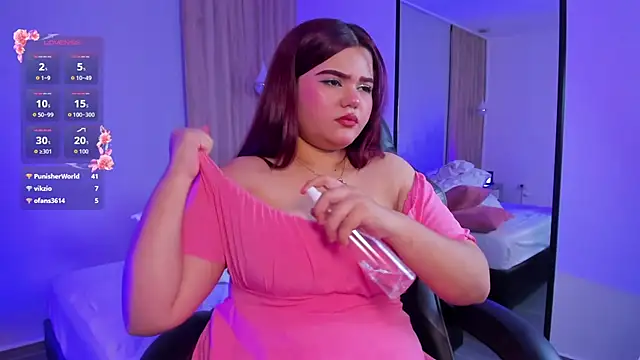 XXX chat uživo modela lia_chips