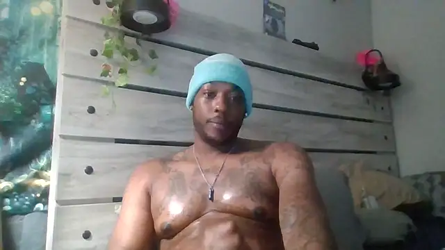 zdaddymm Show in webcam