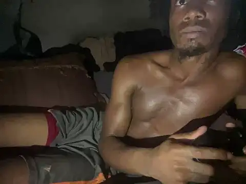 SlimeCrownzOut5's Live XXX Chat