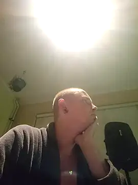 piercingpik Live XXX Chat
