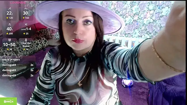 Chat XXX ao vivo de Julia-ru