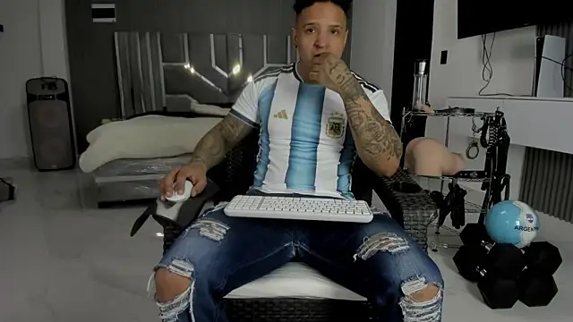 Chat XXX ao vivo de master_leather