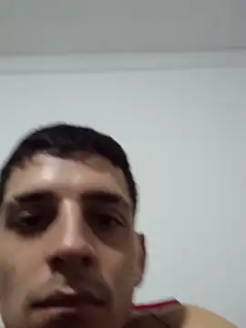 צ'אט XXX בשידור חי של boy_max_latin