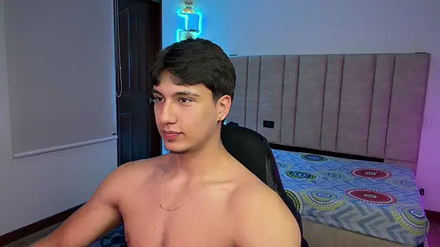 CHRIS_MORGAN1 élő XXX-chatje