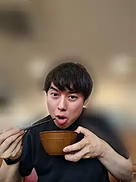 whitebriefboy 라이브 XXX 채팅