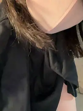 צ'אט XXX בשידור חי של Luna_honey7