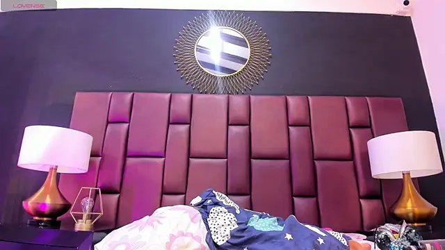 DianaSheren's Live XXX Chat