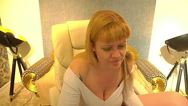 BellaLaPetit Chat XXX in diretta