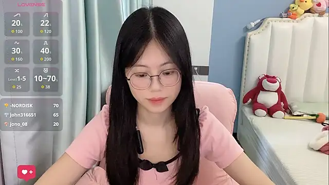 Luna-666 Chat XXX in diretta
